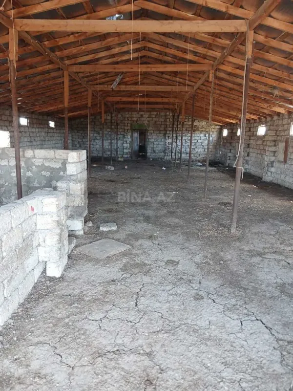 Satılır obyekt 480 m²