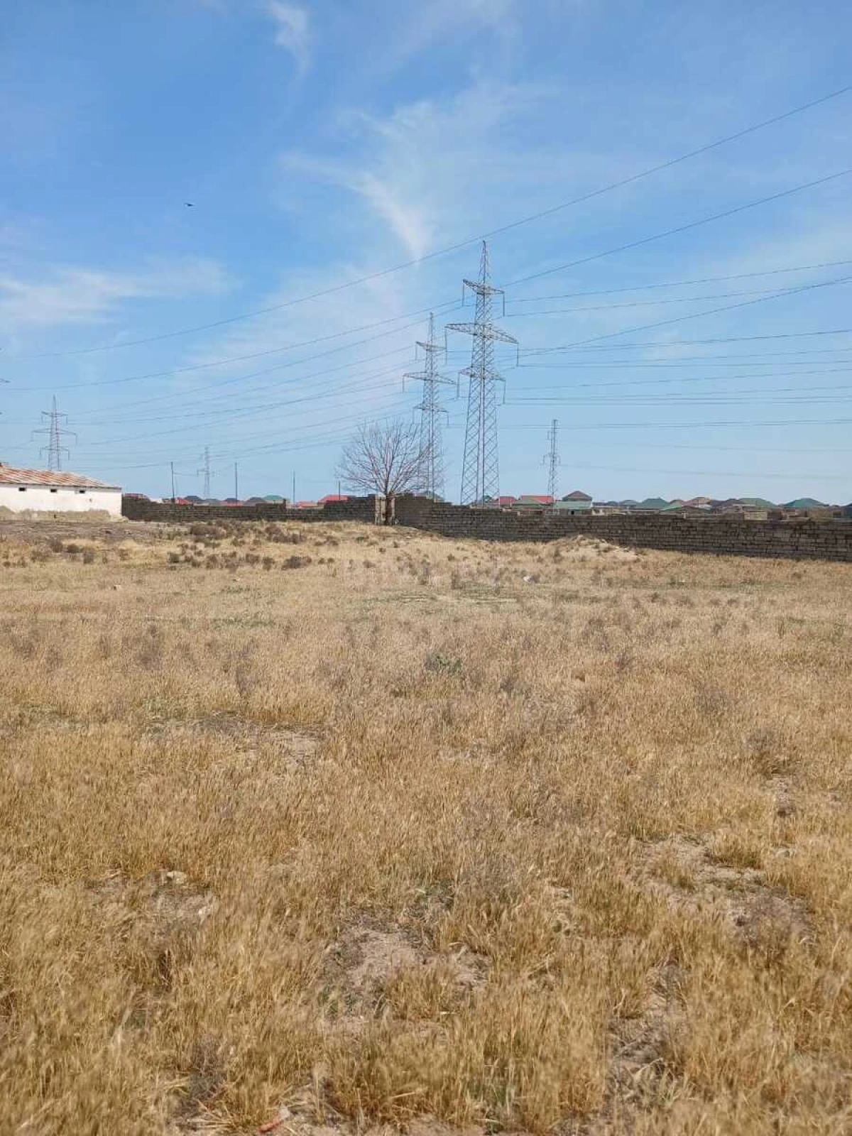 Satılır obyekt 480 m²