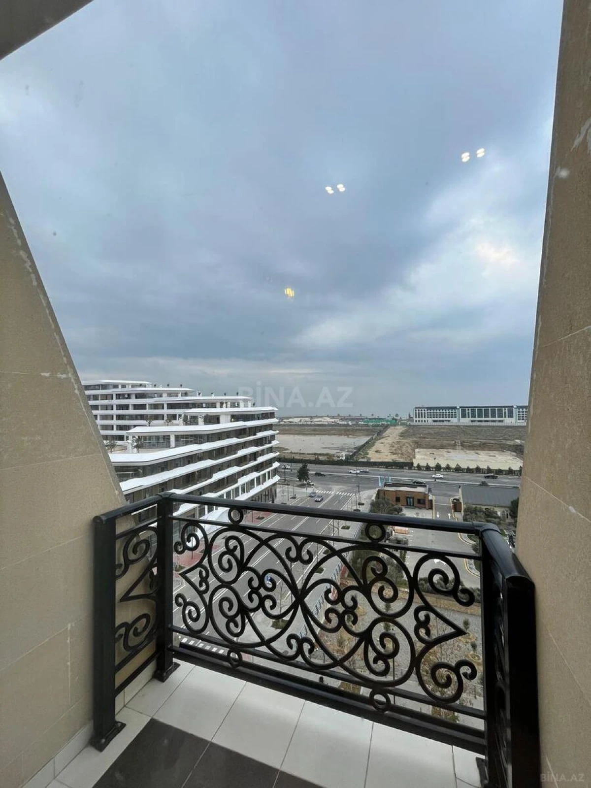 Kirayə verilir 2 otaqlı mənzil 70 m²