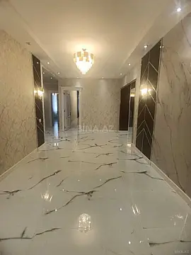 Satılır 4 otaqlı mənzil 215 m²