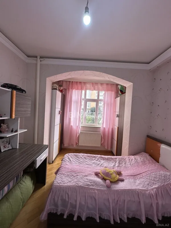 Satılır 3 otaqlı mənzil 87 m²