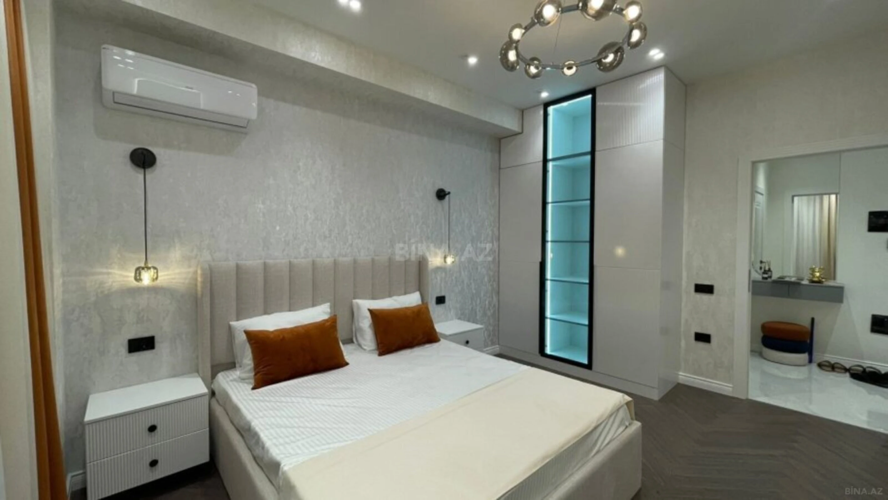 Satılır 2 otaqlı mənzil 60 m²