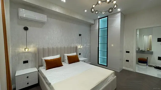 Satılır 2 otaqlı mənzil 60 m²