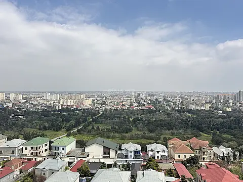 Satılır 3 otaqlı mənzil 145 m²