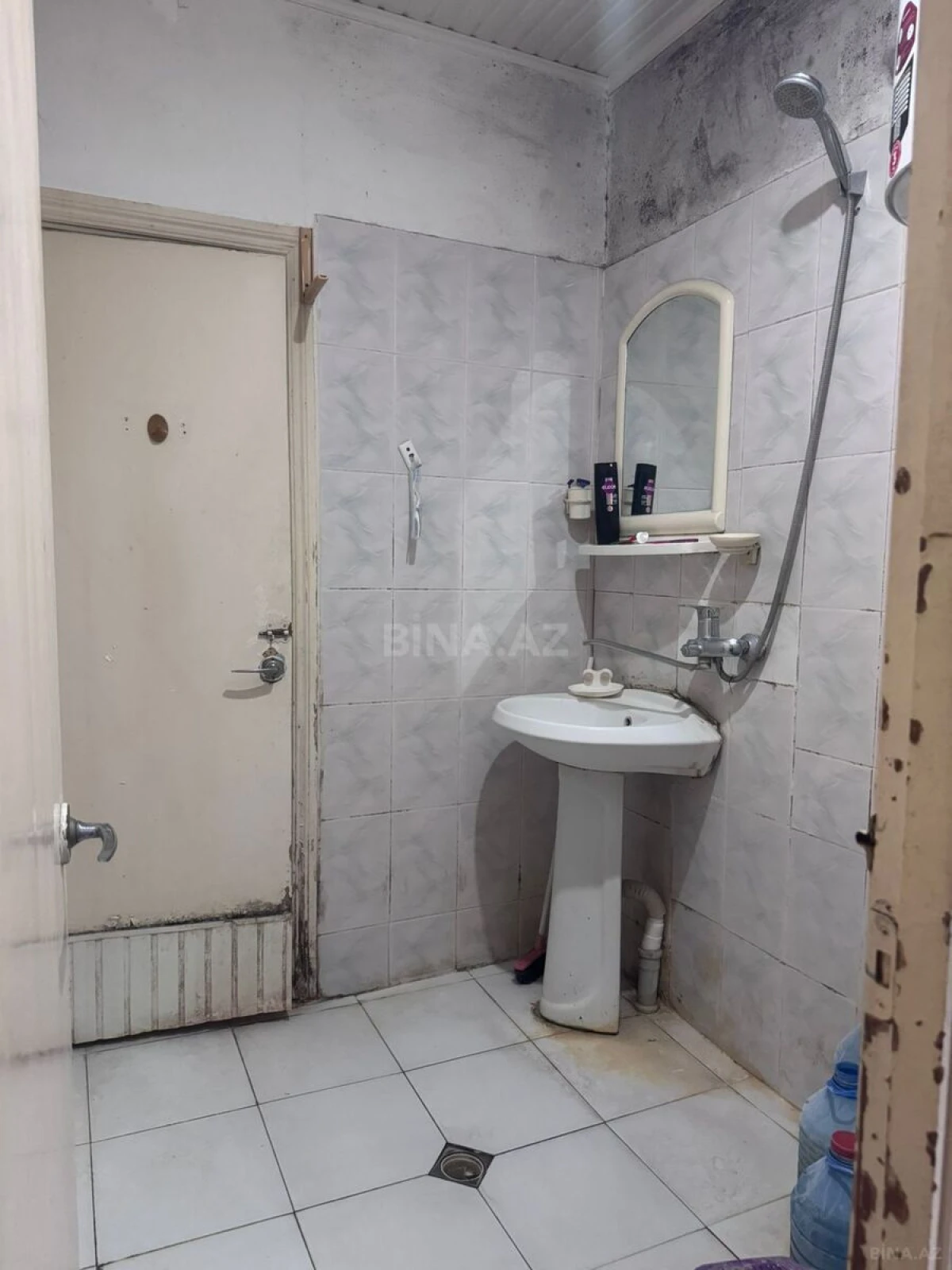 Satılır 2 otaqlı mənzil 43 m²