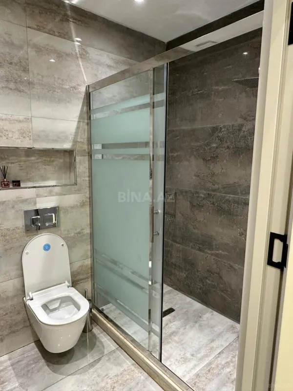 Satılır 3 otaqlı mənzil 104 m²