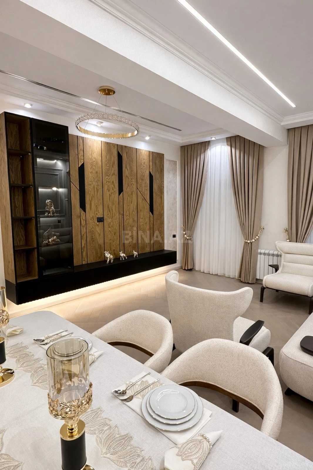 Satılır 3 otaqlı mənzil 104 m²