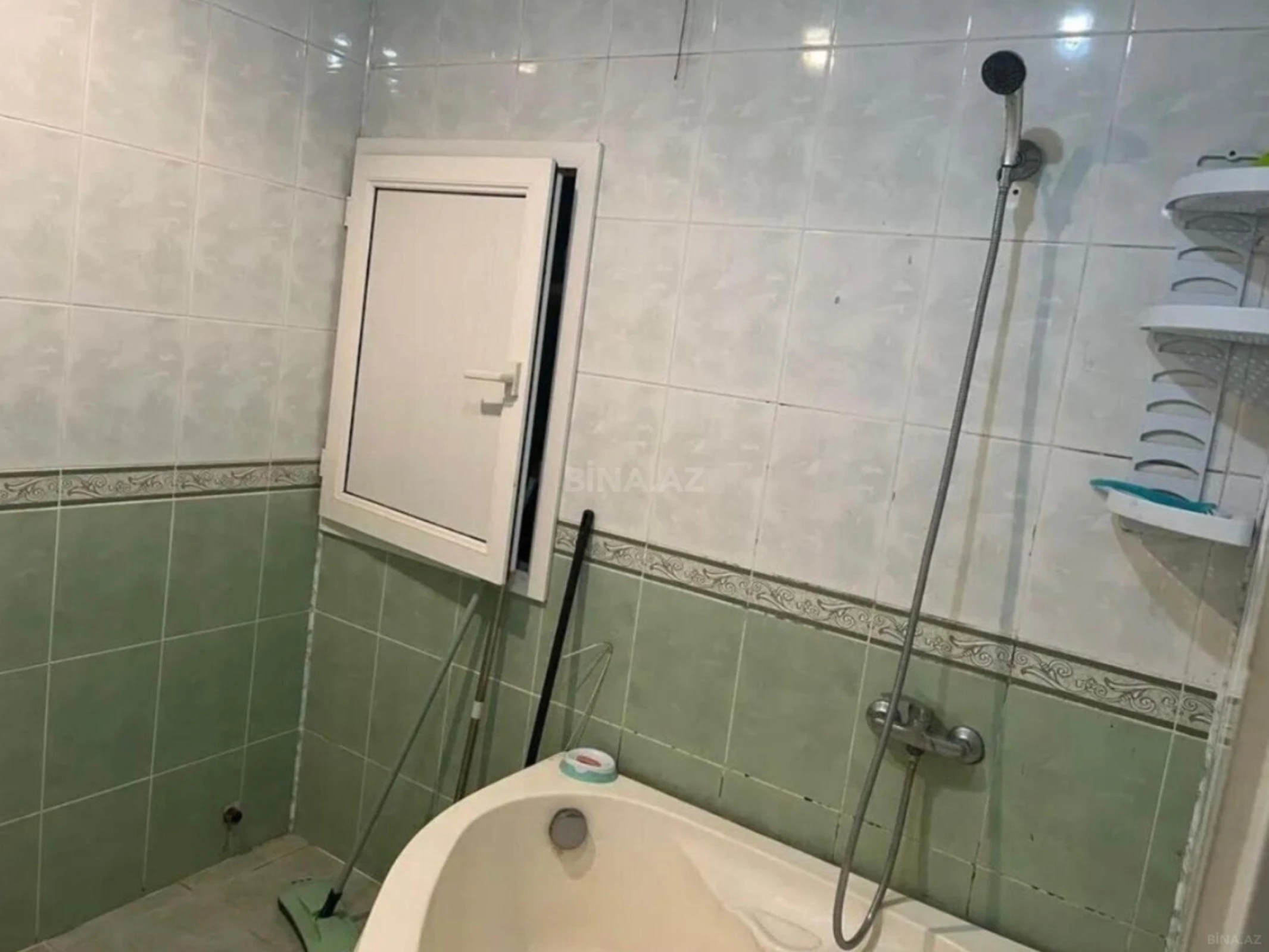 Satılır 2 otaqlı mənzil 75 m²