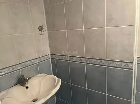 Satılır 2 otaqlı mənzil 75 m²