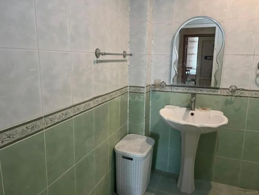Satılır 2 otaqlı mənzil 75 m²