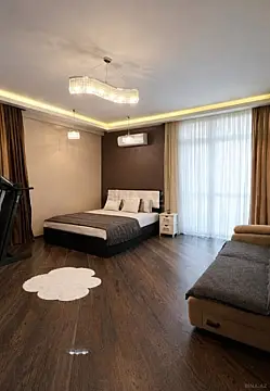 Kirayə verilir 4 otaqlı mənzil 150 m²