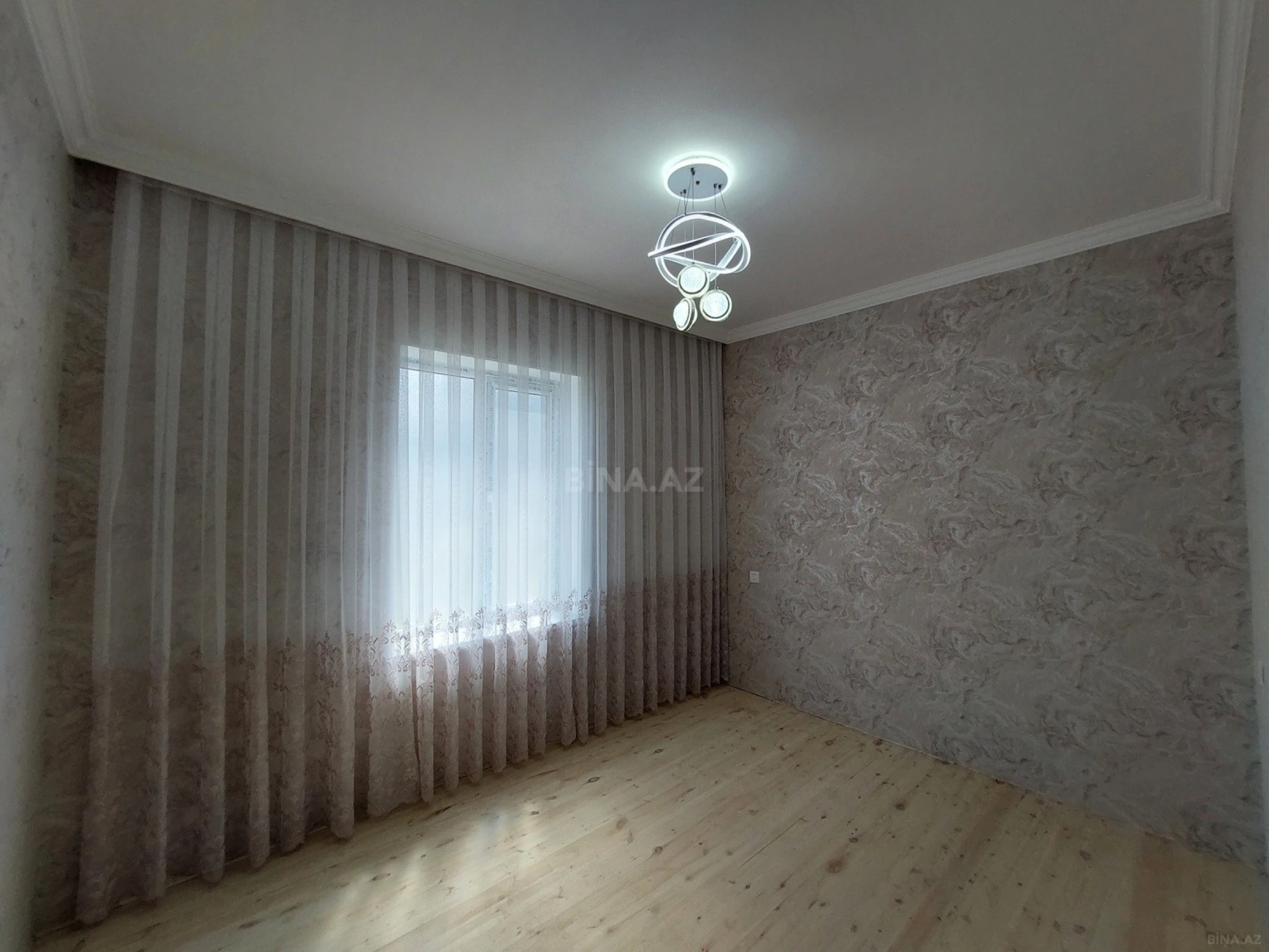 Satılır 4 otaqlı həyət evi 110 m²