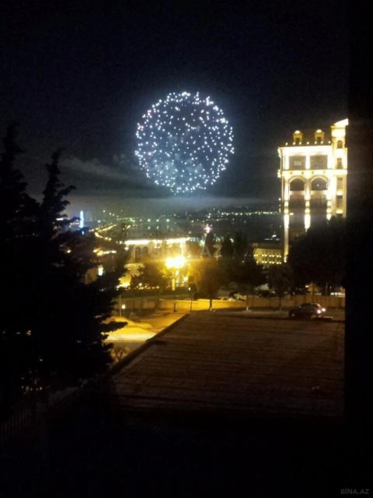 Kirayə verilir 2 otaqlı mənzil 52 m²