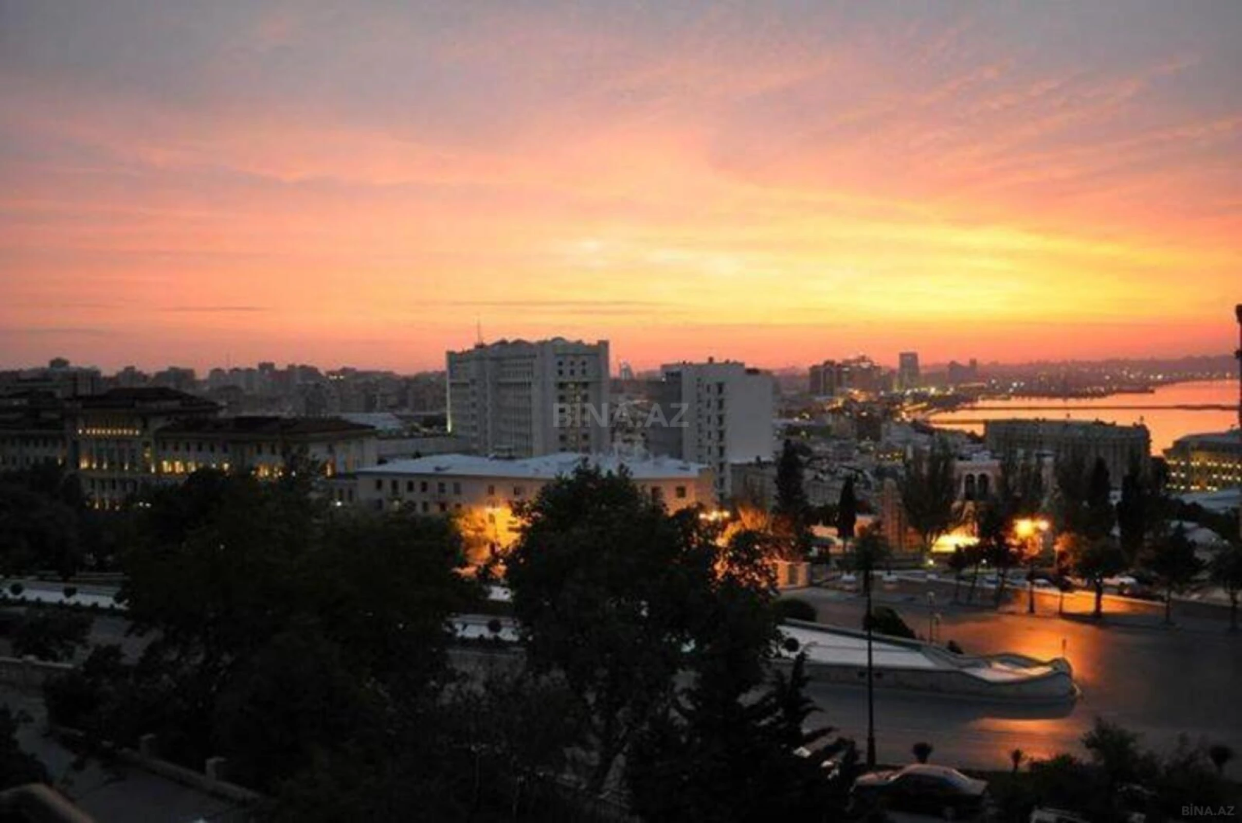 Kirayə verilir 2 otaqlı mənzil 52 m²