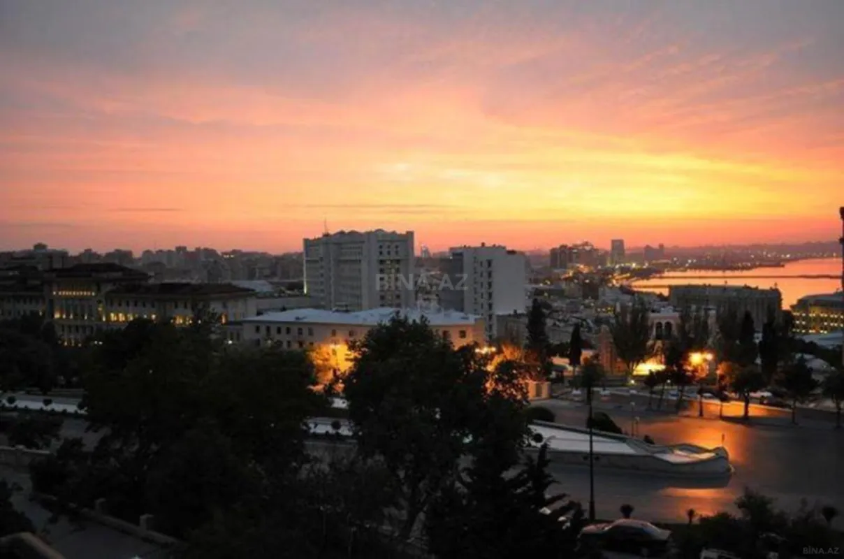 Kirayə verilir 2 otaqlı mənzil 52 m²