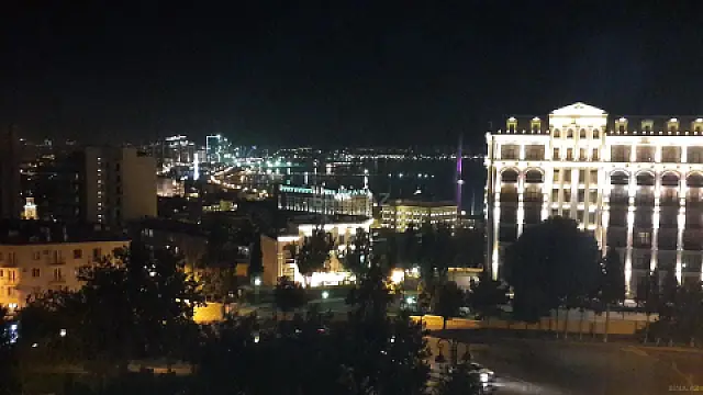 Kirayə verilir 2 otaqlı mənzil 52 m²