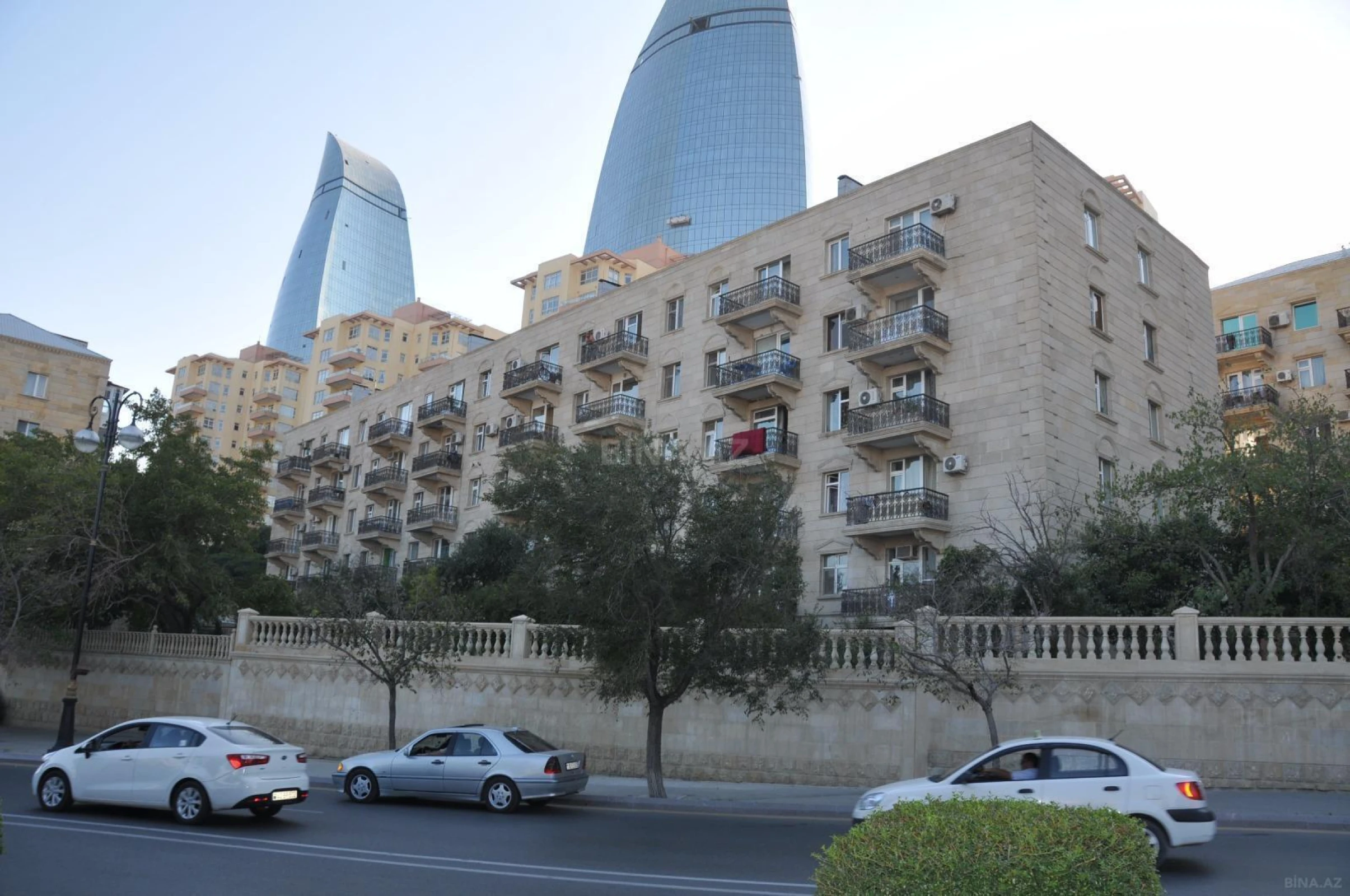 Kirayə verilir 2 otaqlı mənzil 52 m²