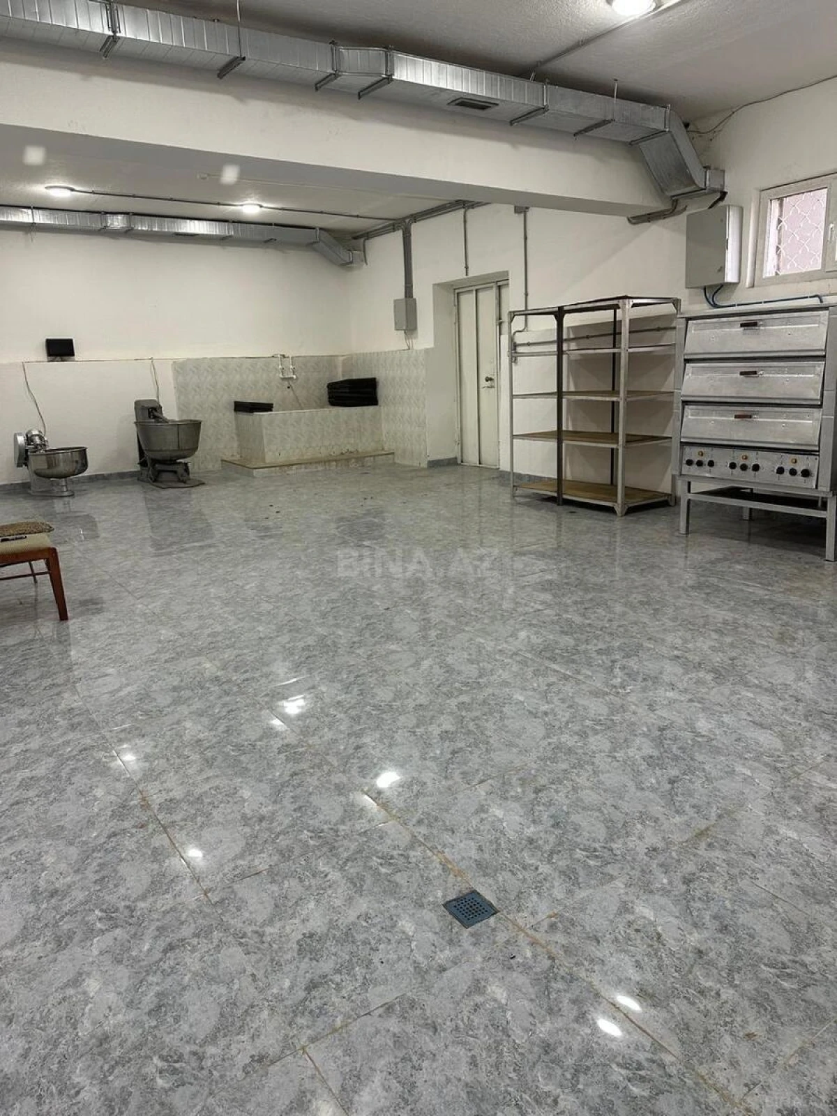 Kirayə verilir obyekt 1500 m²