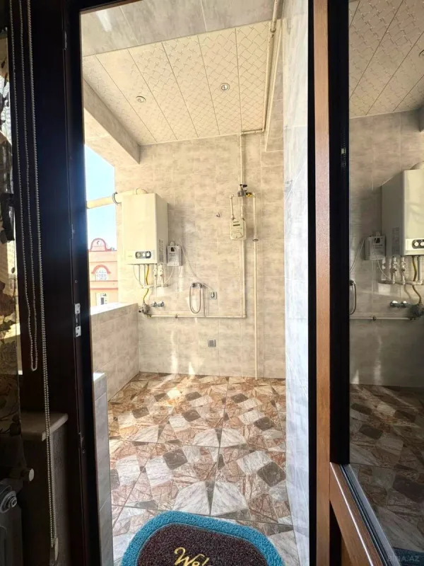 Satılır 3 otaqlı mənzil 140 m²