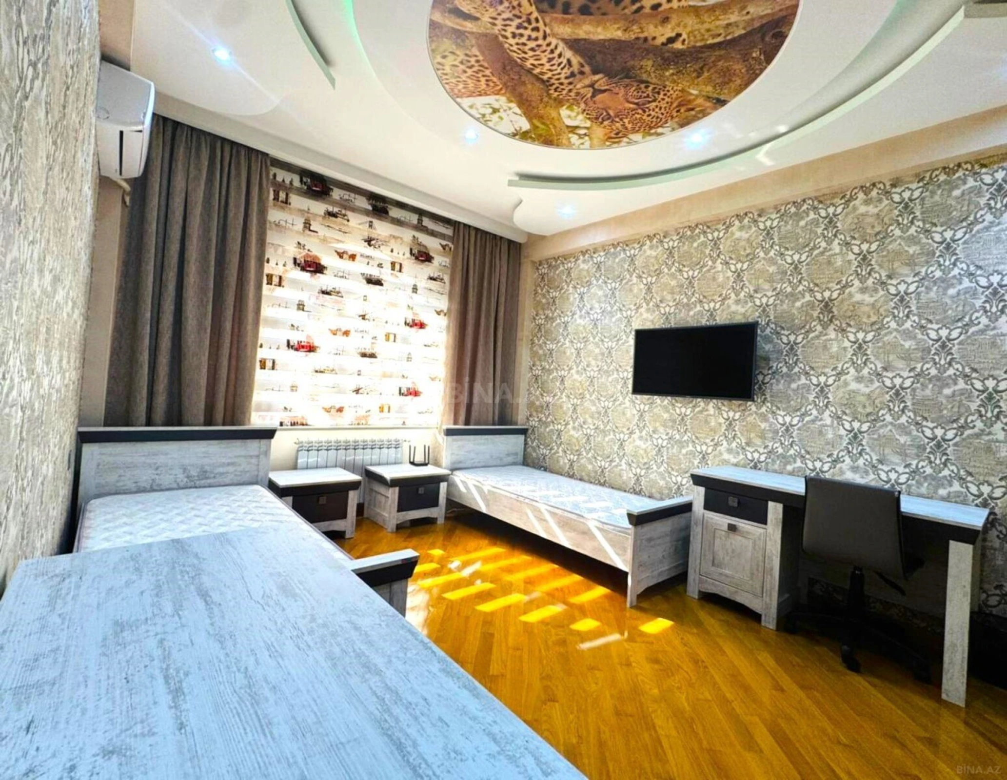 Satılır 3 otaqlı mənzil 140 m²