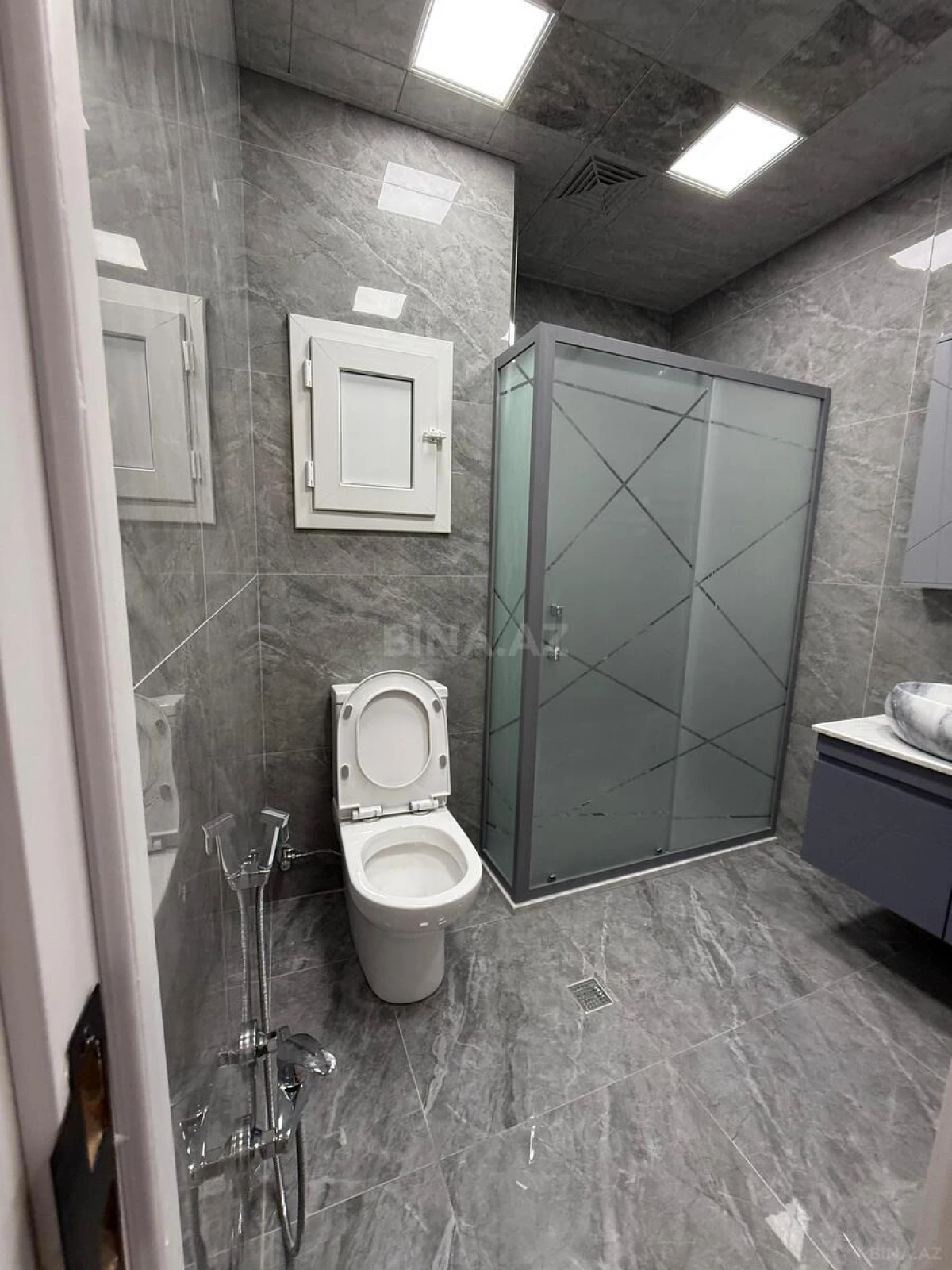 Satılır 3 otaqlı mənzil 55 m²