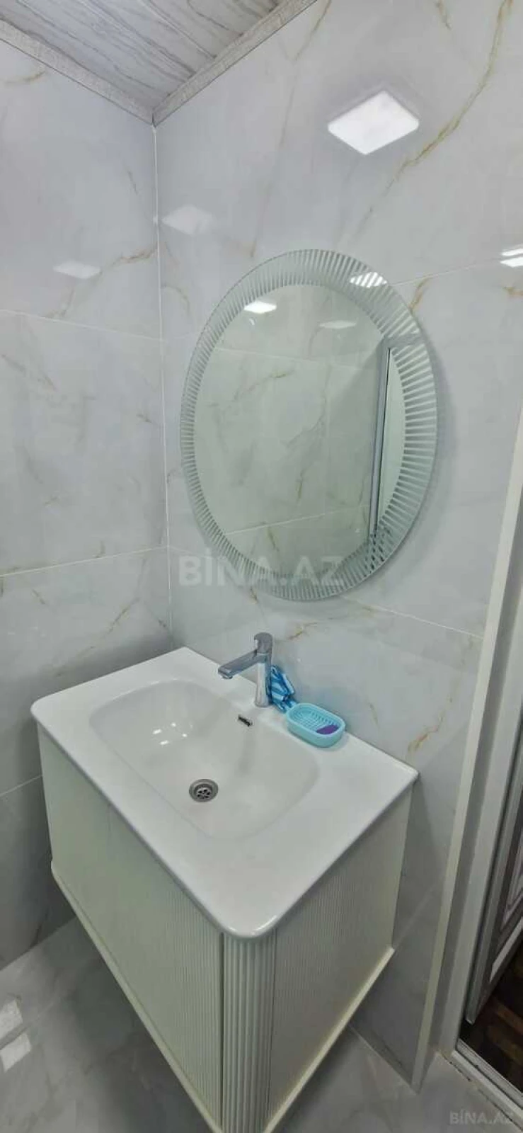 Kirayə verilir 5 otaqlı mənzil 130 m²