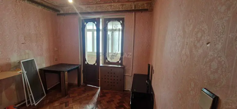 Kirayə verilir 5 otaqlı mənzil 130 m²