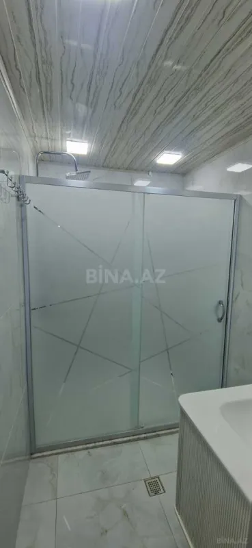 Kirayə verilir 5 otaqlı mənzil 130 m²