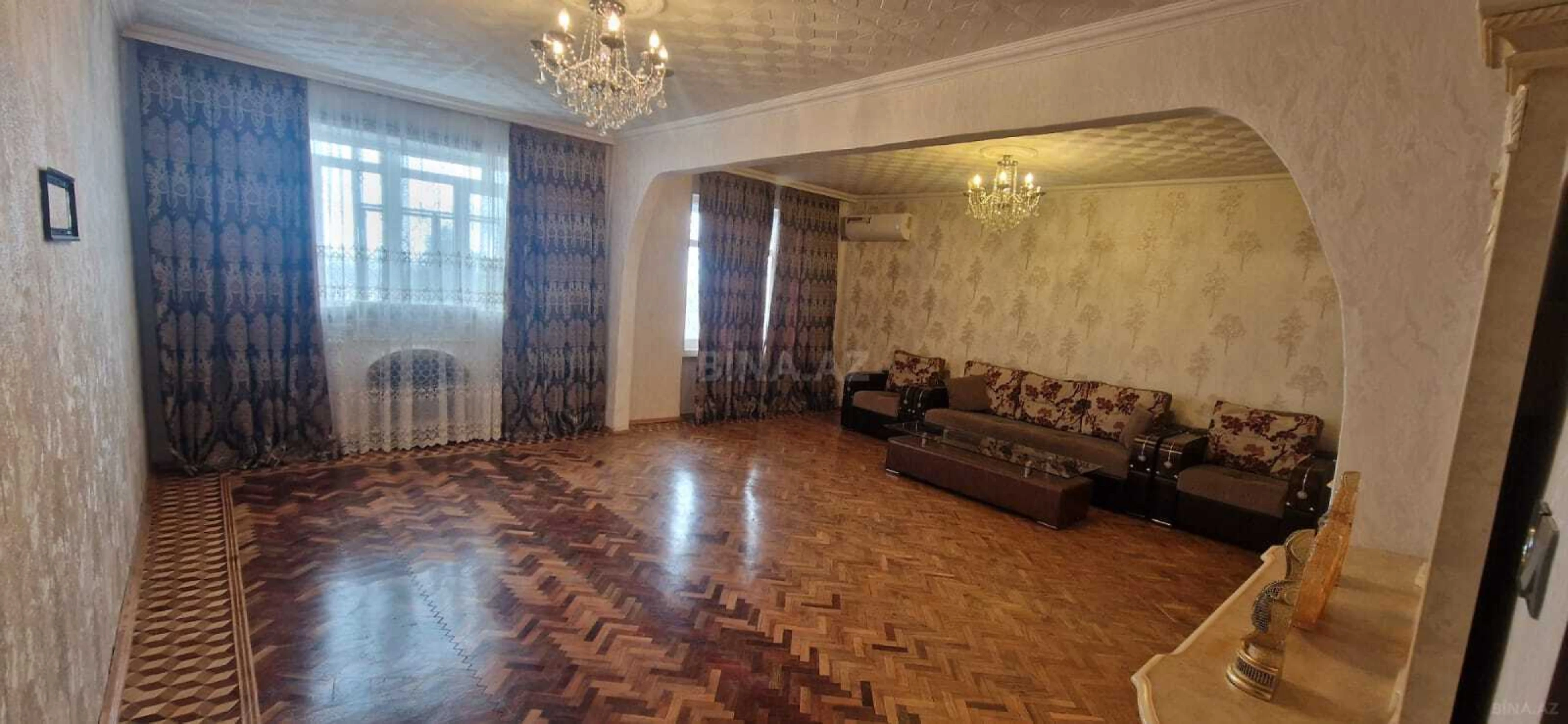 Kirayə verilir 5 otaqlı mənzil 130 m²