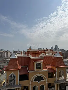 Satılır 6 otaqlı mənzil 376.8 m²