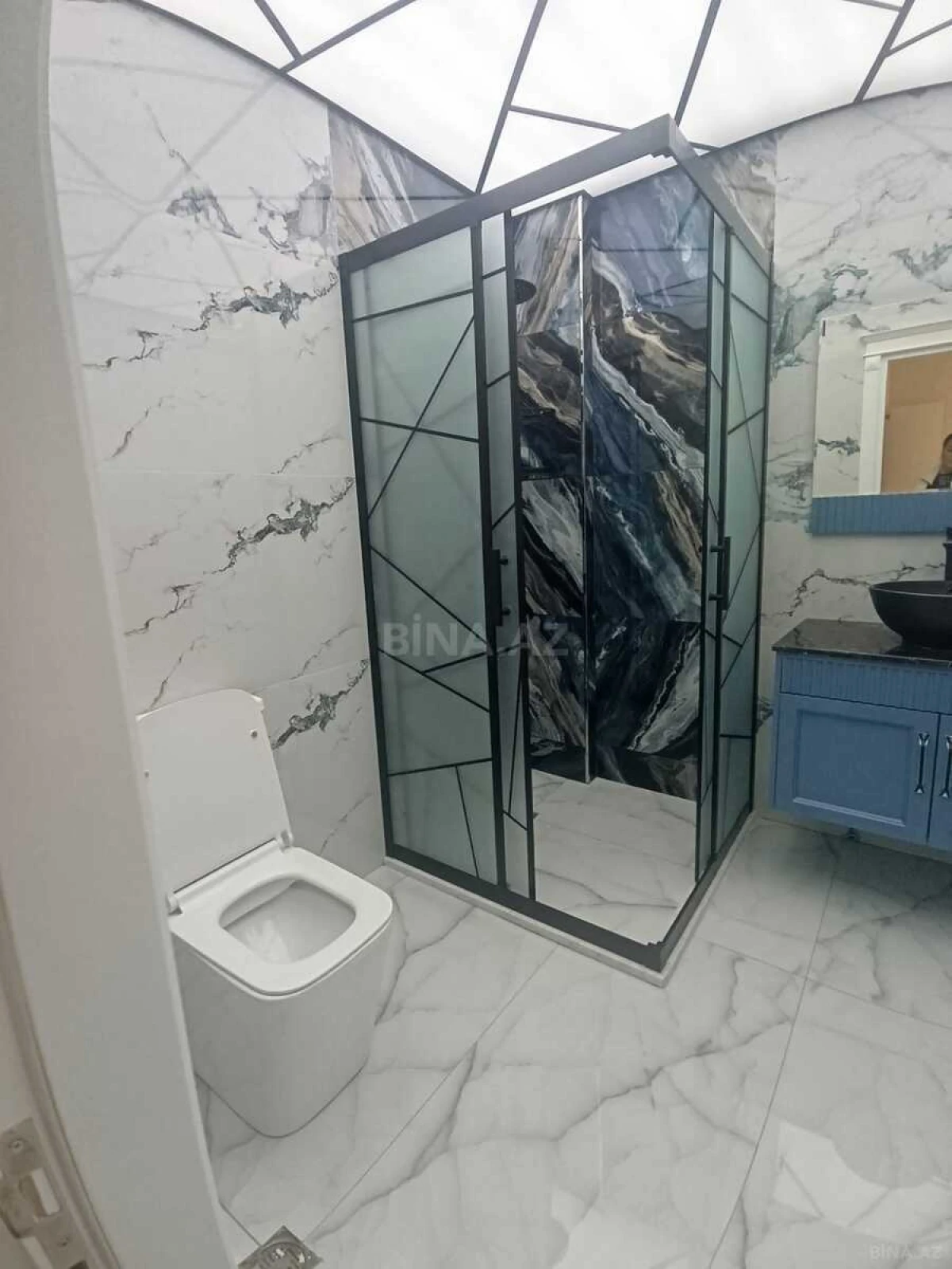Satılır 4 otaqlı mənzil 165 m²