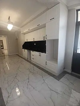 Satılır 4 otaqlı mənzil 165 m² — Bakı 4 otaq 165.00 m²
