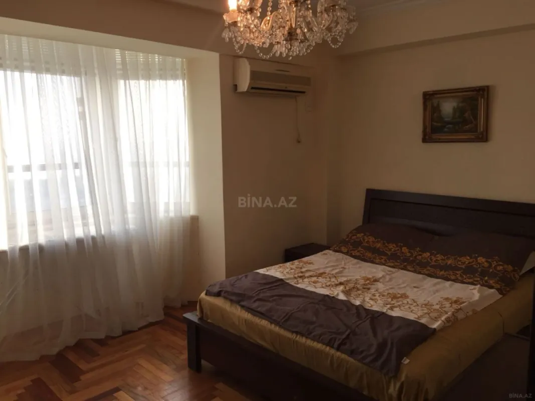 Kirayə verilir 2 otaqlı mənzil 88 m²
