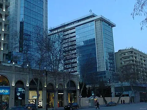 Kirayə verilir 2 otaqlı mənzil 88 m² — Bakı 2 otaq 88.00 m²