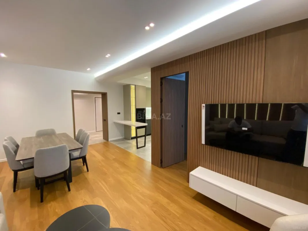 Kirayə verilir 2 otaqlı mənzil 75 m²
