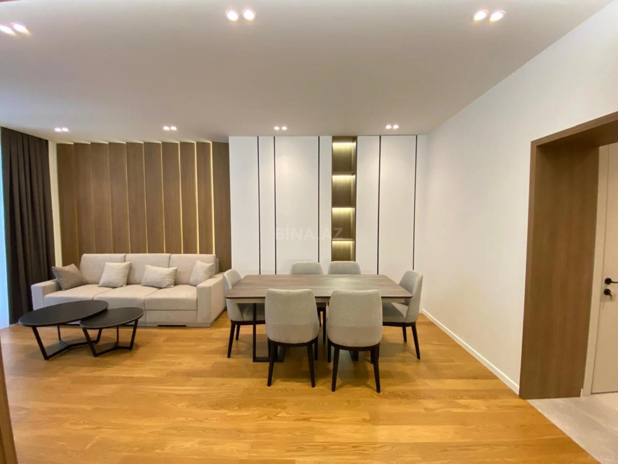 Kirayə verilir 2 otaqlı mənzil 75 m²