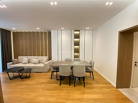 Kirayə verilir 2 otaqlı mənzil 75 m²