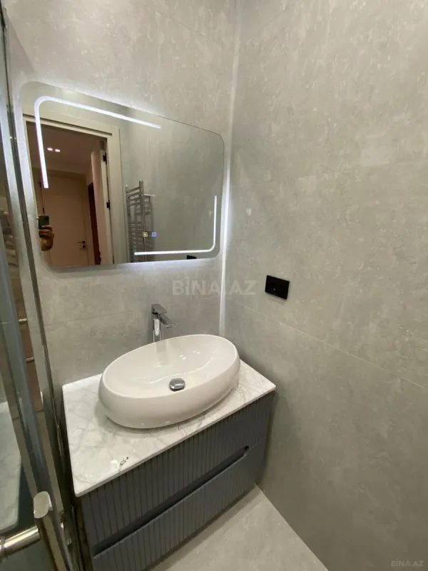 Kirayə verilir 2 otaqlı mənzil 75 m²