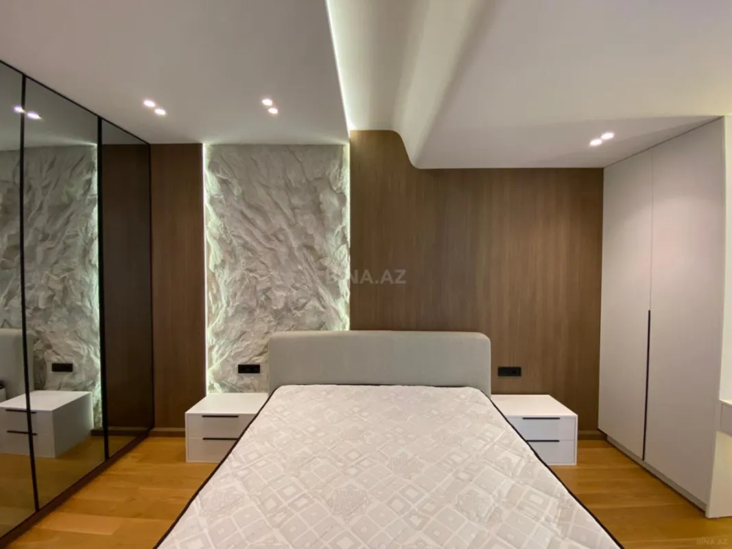 Kirayə verilir 2 otaqlı mənzil 75 m²