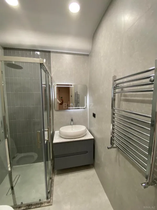 Kirayə verilir 2 otaqlı mənzil 75 m²