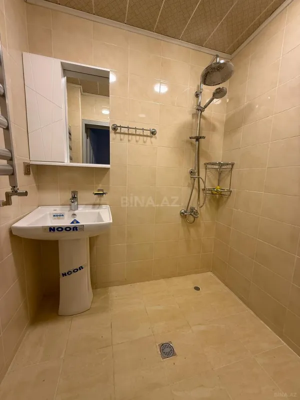 Kirayə verilir 2 otaqlı mənzil 56 m²