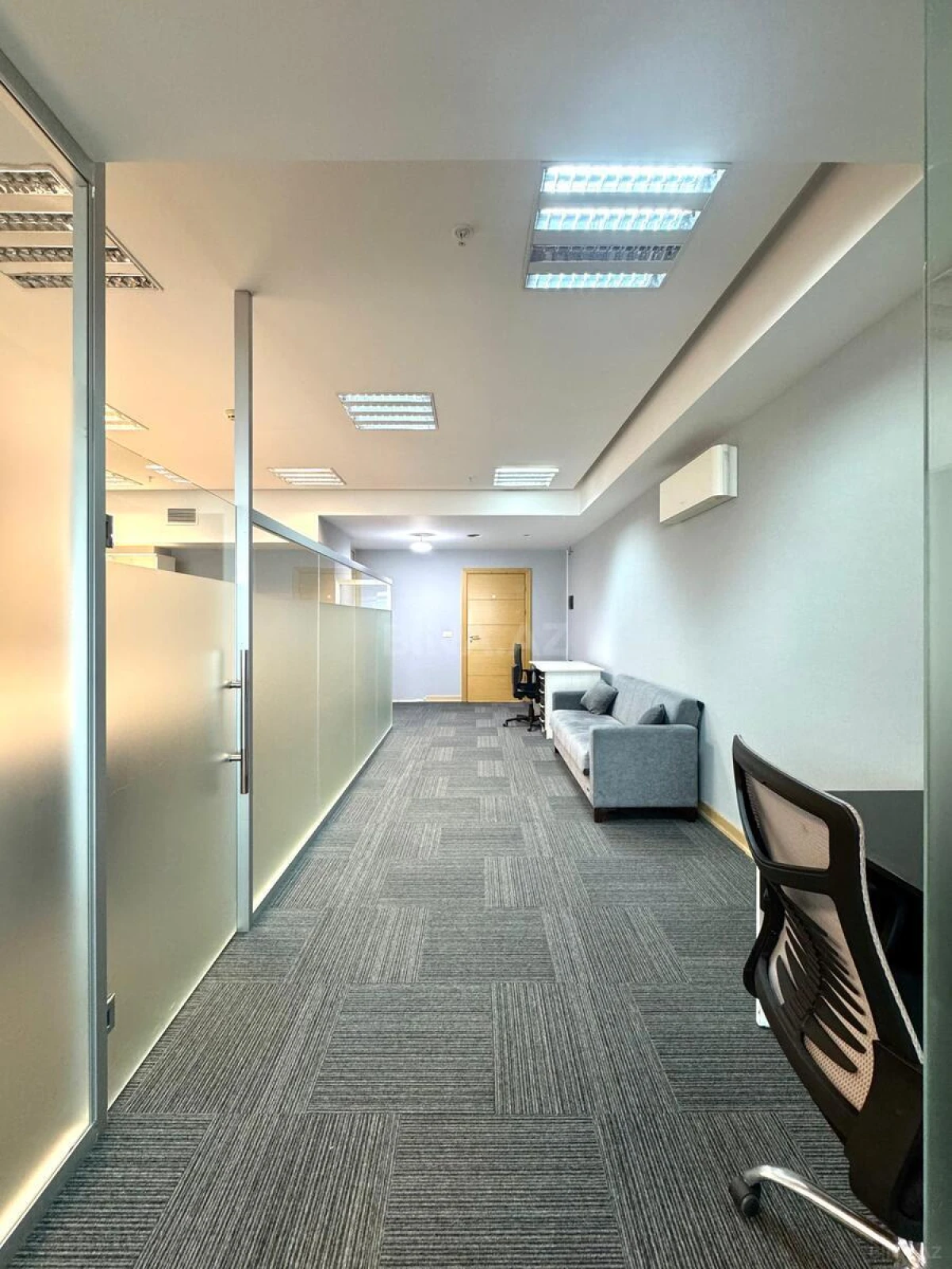 Kirayə verilir 3 otaqlı ofis 100 m²