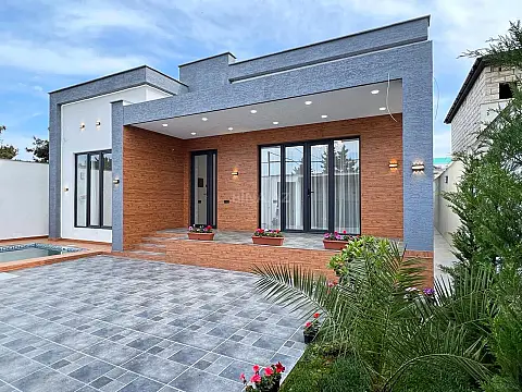 Satılır 4 otaqlı həyət evi 150 m²