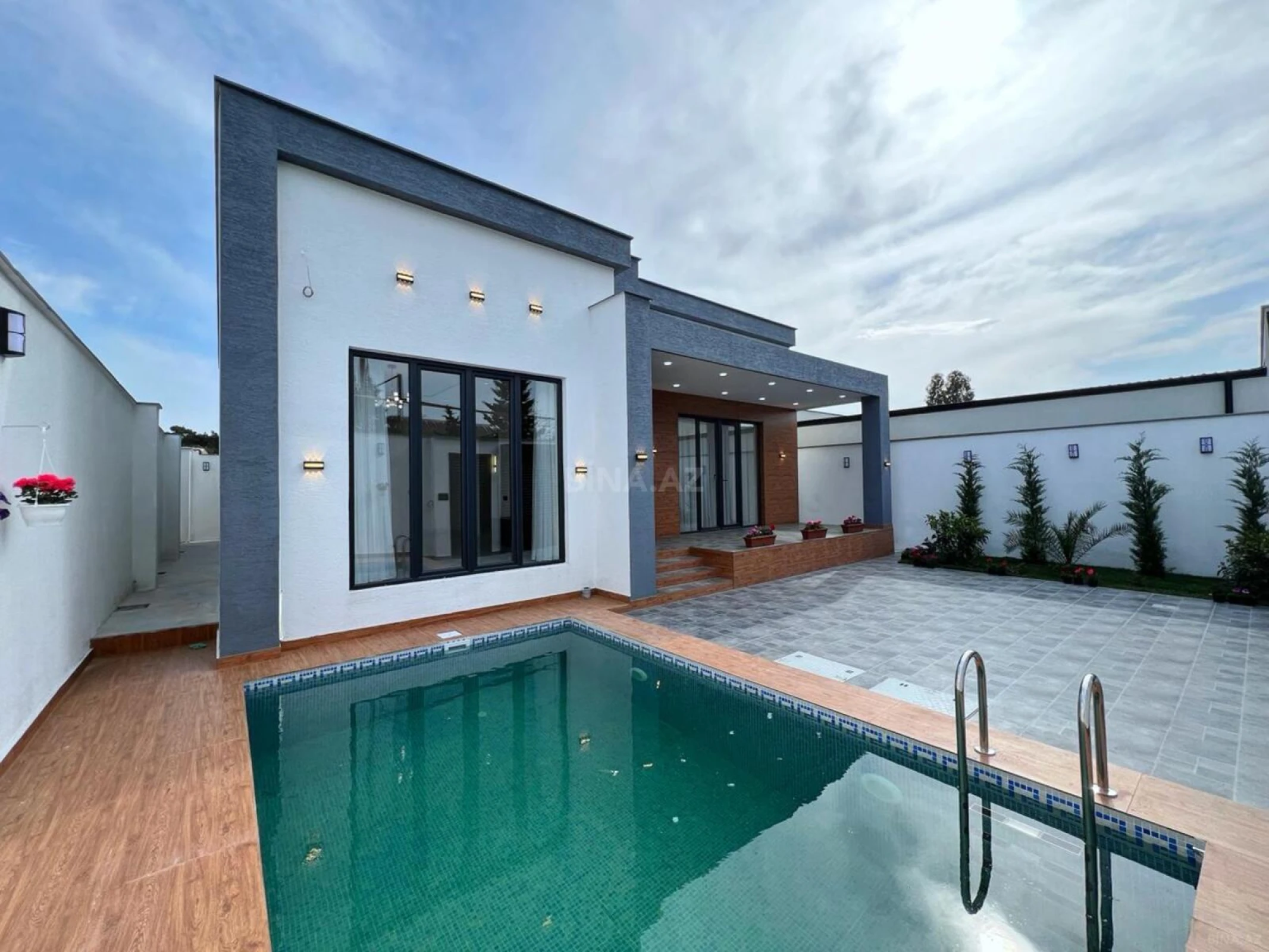 Satılır 4 otaqlı həyət evi 150 m²