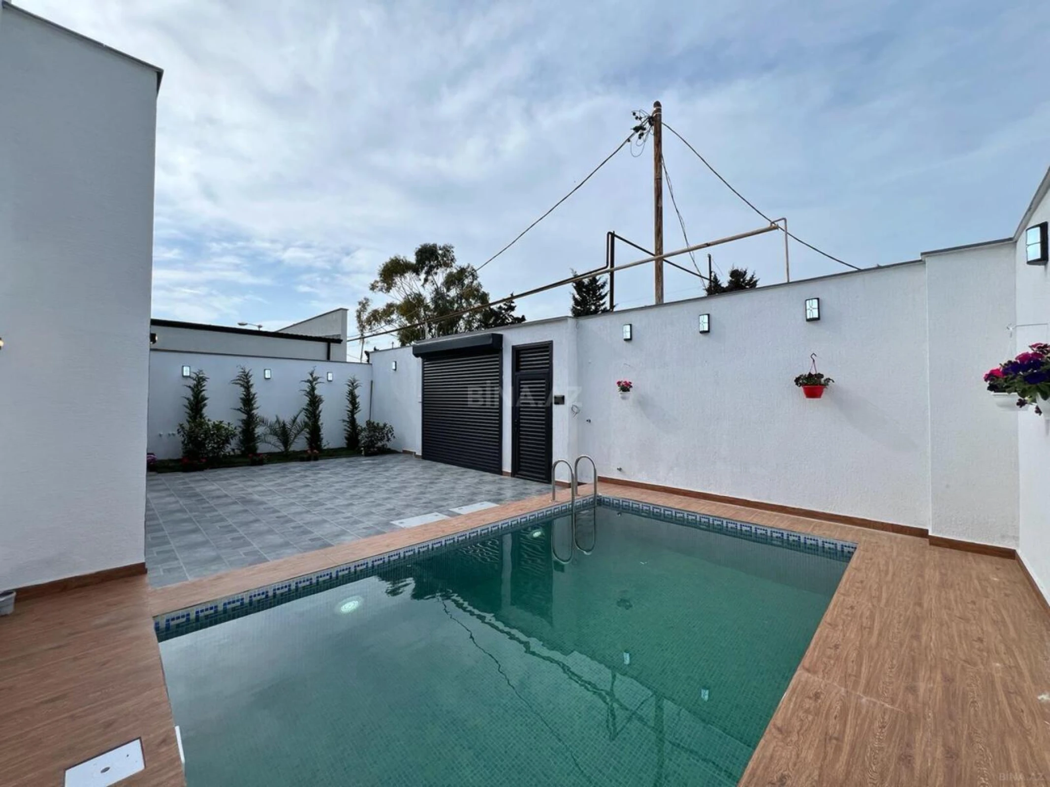 Satılır 4 otaqlı həyət evi 150 m²