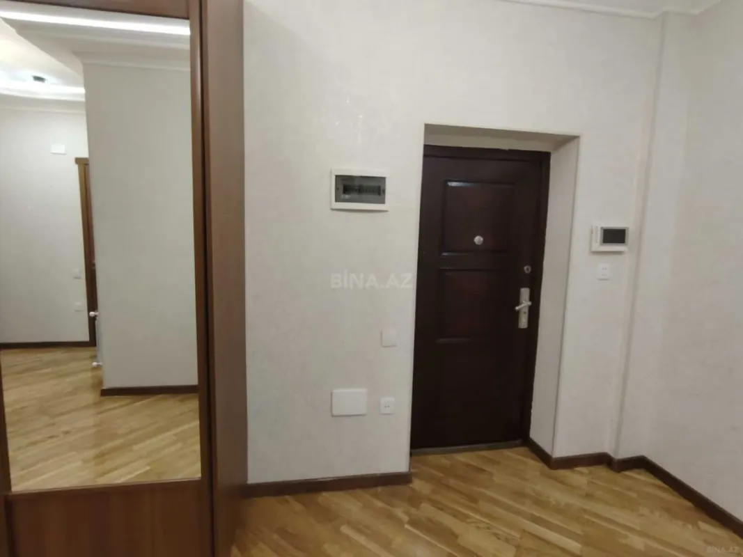 Satılır 2 otaqlı mənzil 88 m²