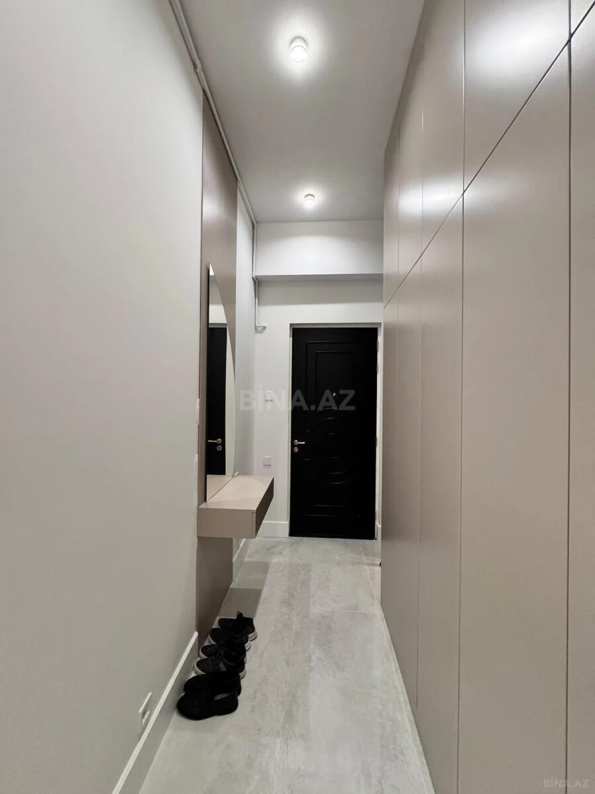 Kirayə verilir 2 otaqlı mənzil 70 m²