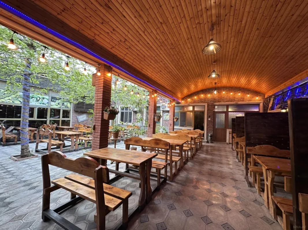 Satılır obyekt 400 m²