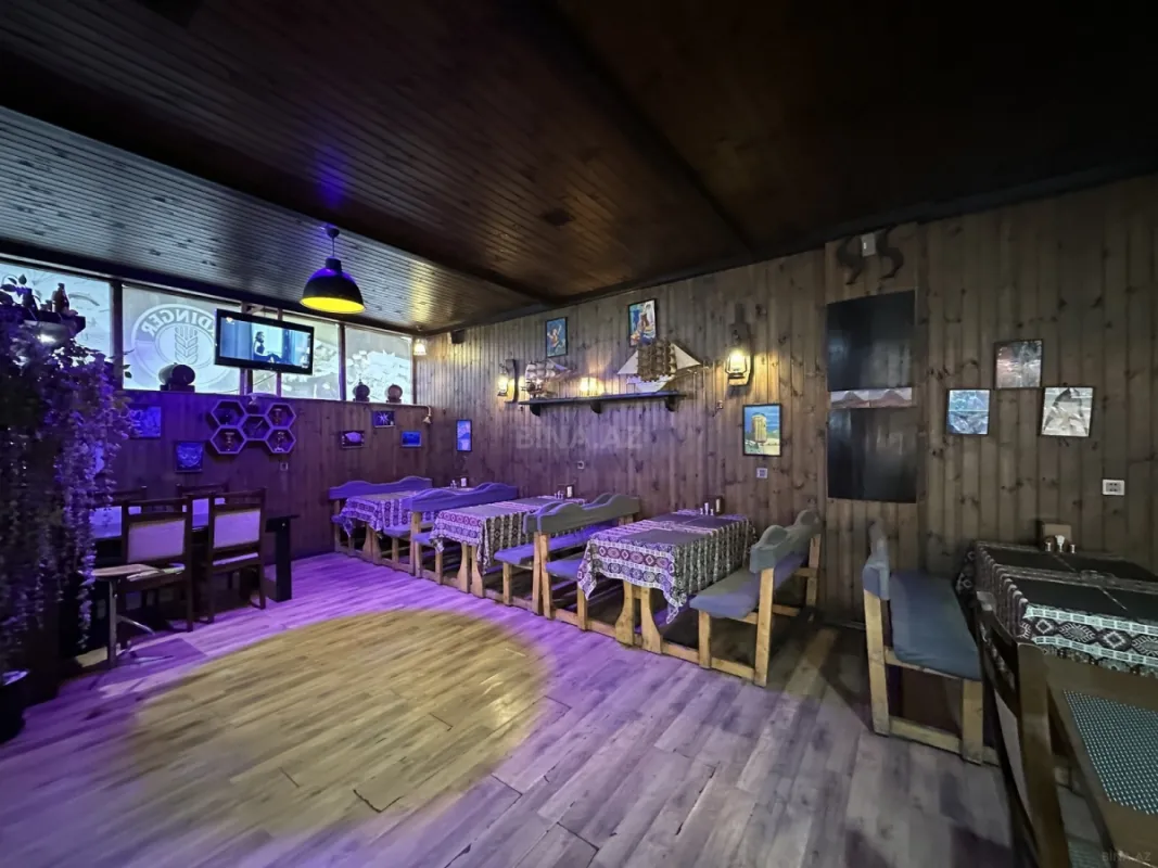 Satılır obyekt 400 m²