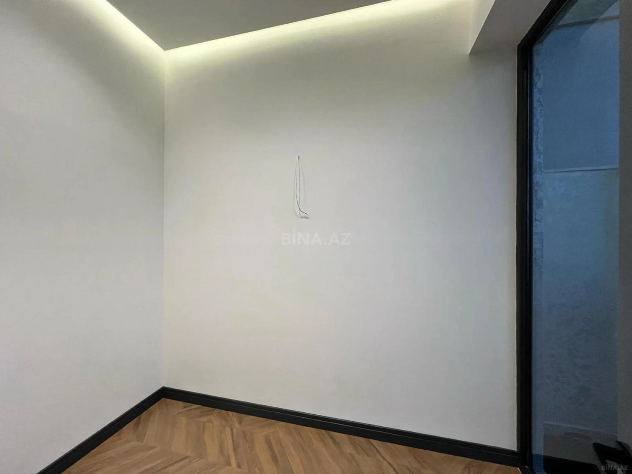 Satılır 5 otaqlı həyət evi 250 m²